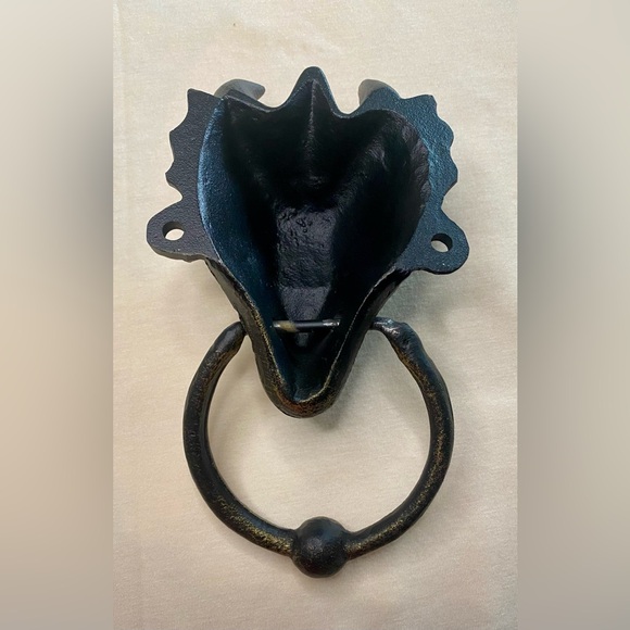 The Head of the Dragon Foundry door Knocker - Picture 5 of 5